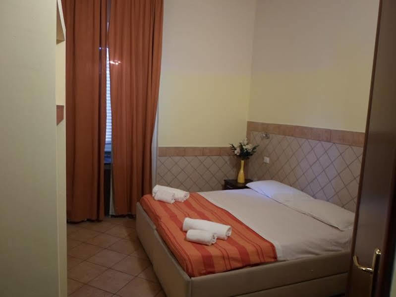 Stargate Hotel Róma Kültér fotó
